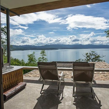 Thawsi Lake Hill Si Sawat Bagian luar foto